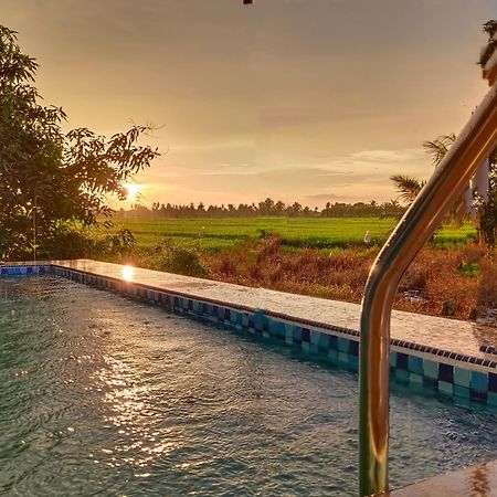 Kurau Inn Farmstay Kuala Kurau Bagian luar foto