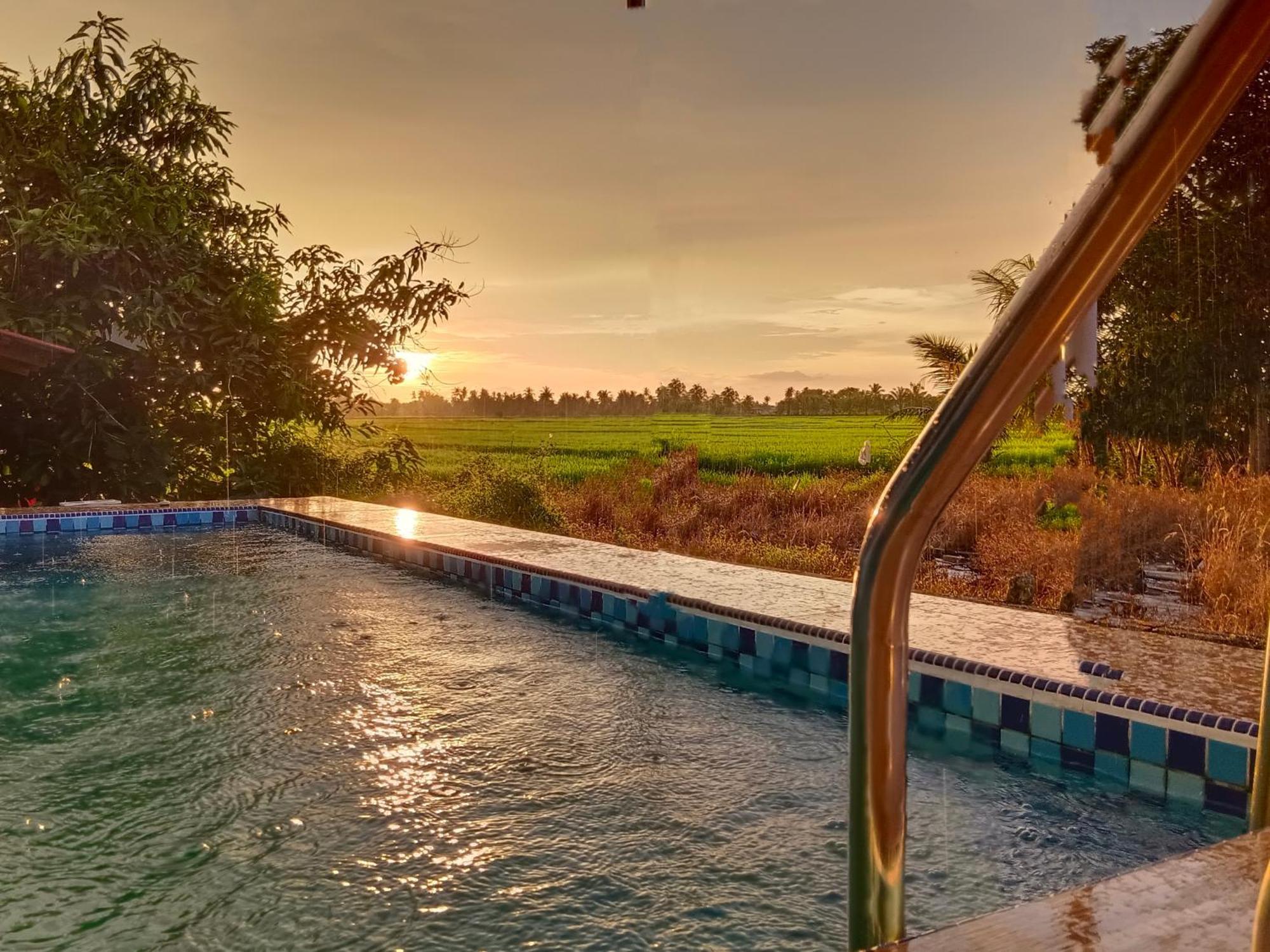 Kurau Inn Farmstay Kuala Kurau Bagian luar foto